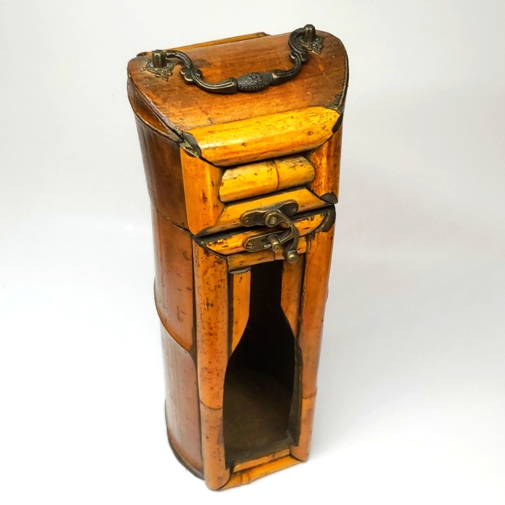 Vintage Ratan Bamboo Decorative Wine Bottle Holder Carrier Box